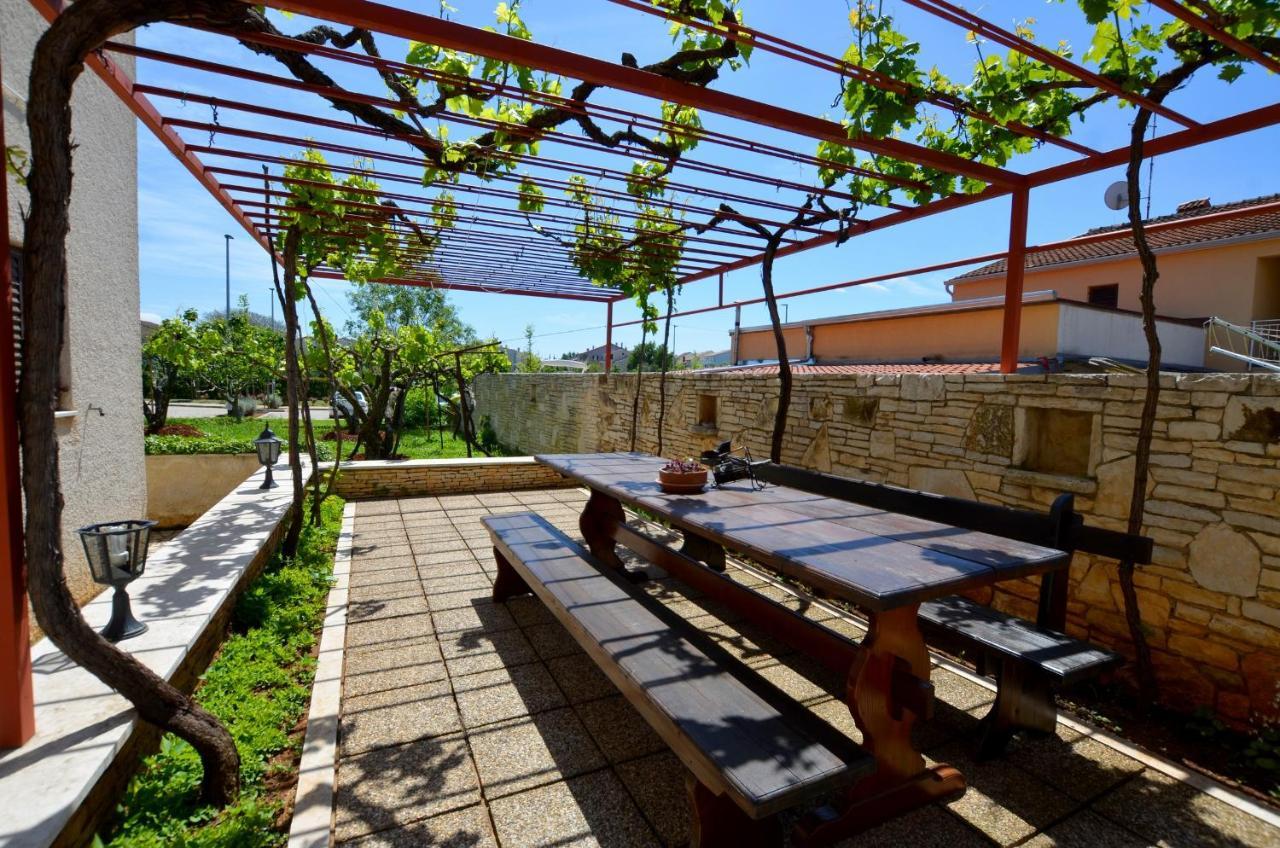 Galant Apartments Rovinj Exterior photo